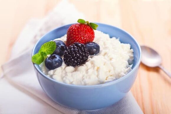 Paneer with fruits